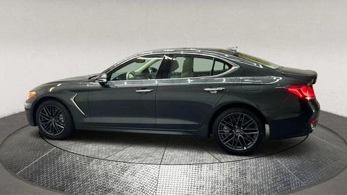 2019 Genesis G70 3.3T Design