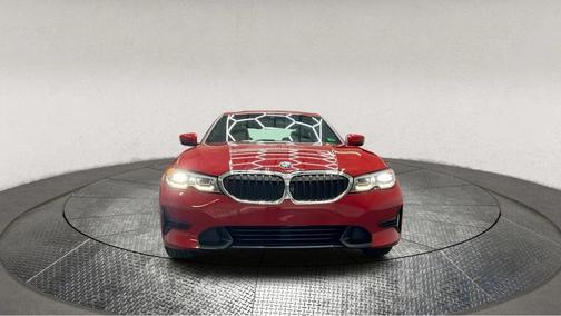 2019 BMW 330 i