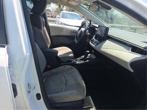 White 2022 Toyota Corolla LE