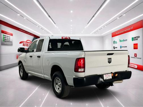 Bright White Clearcoat 2022 RAM 1500 Classic Tradesman