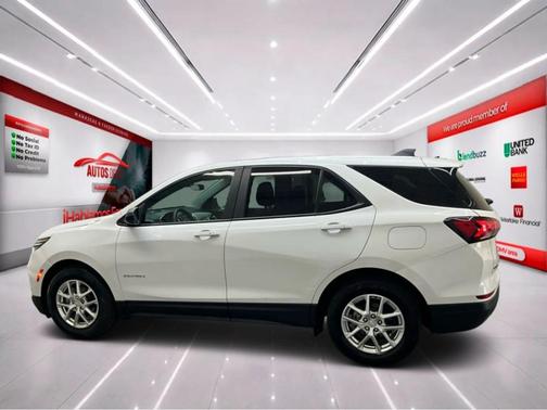 Summit White 2022 Chevrolet Equinox LS