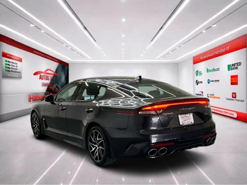 Metal 2022 Kia Stinger GT-Line