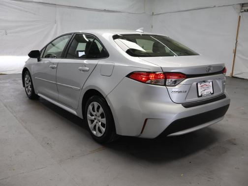 Classic Silver Metallic 2020 Toyota Corolla LE