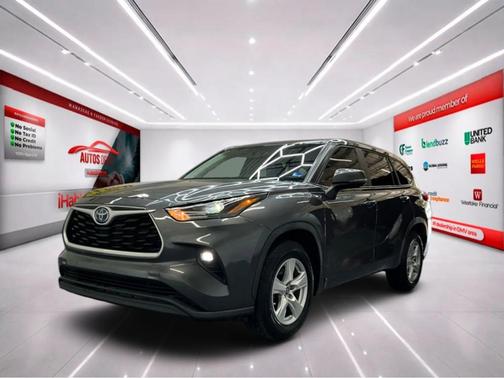 Magnetic Gray Metallic 2023 Toyota Highlander Hybrid LE