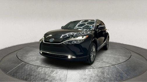 2023 Toyota Venza XLE