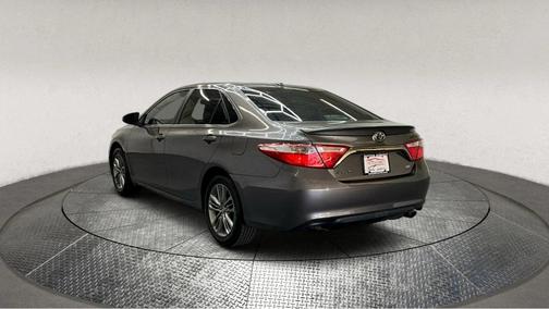 2016 Toyota Camry XLE