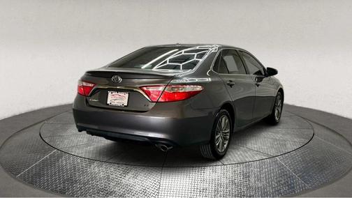 2016 Toyota Camry XLE