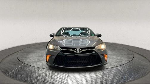 2016 Toyota Camry XLE