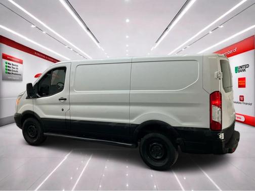 Oxford White 2018 Ford Transit-250 Base