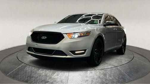 2019 Ford Taurus Limited