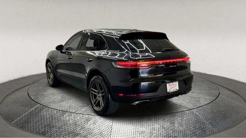 2021 Porsche Macan Base