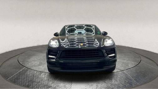 2021 Porsche Macan Base