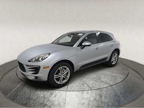 Silver 2018 Porsche Macan S