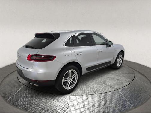 Silver 2018 Porsche Macan S