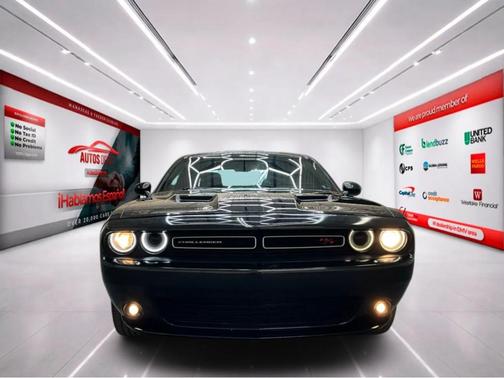 Pitch Black Clearcoat 2018 Dodge Challenger R/T