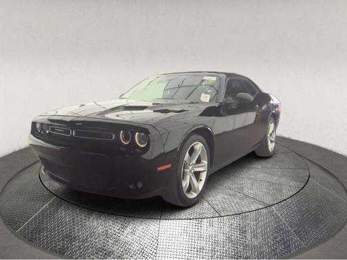 Pitch Black Clearcoat 2018 Dodge Challenger R/T