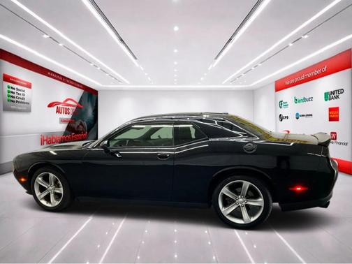 Pitch Black Clearcoat 2018 Dodge Challenger R/T