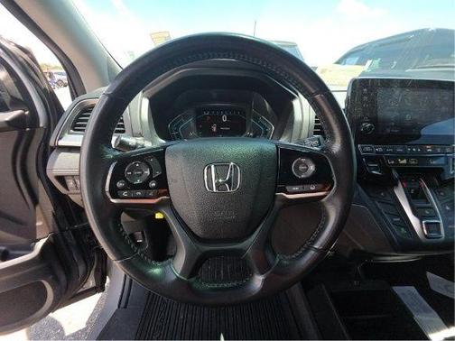 Silver 2018 Honda Odyssey EX-L