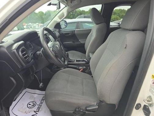 2016 Toyota Tacoma SR