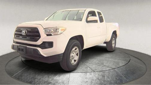 2016 Toyota Tacoma SR