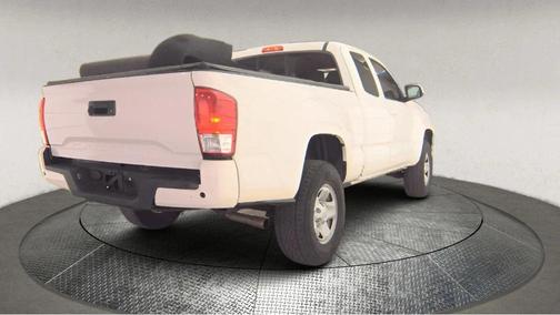 2016 Toyota Tacoma SR