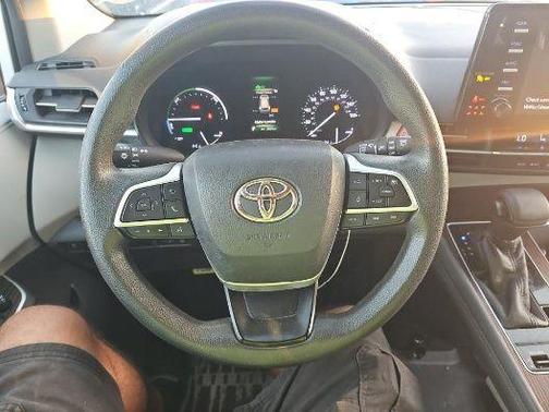 2021 Toyota Sienna LE