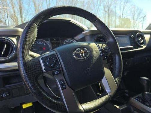 2017 Toyota Tacoma SR5