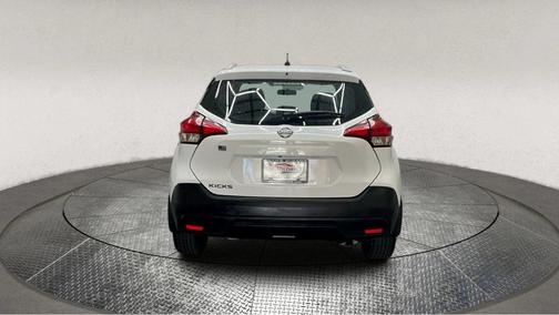 2019 Nissan Kicks S