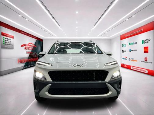 Lunar White 2022 Hyundai KONA Limited
