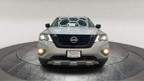 2019 Nissan Pathfinder SL