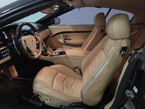 2015 Maserati GranTurismo Base