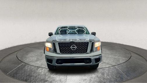 2018 Nissan Titan SV