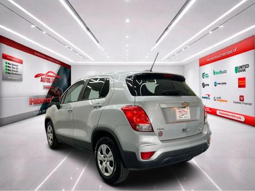 Silver Ice Metallic 2019 Chevrolet Trax LS