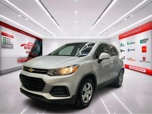 Silver Ice Metallic 2019 Chevrolet Trax LS