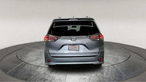 2018 Toyota Sienna SE