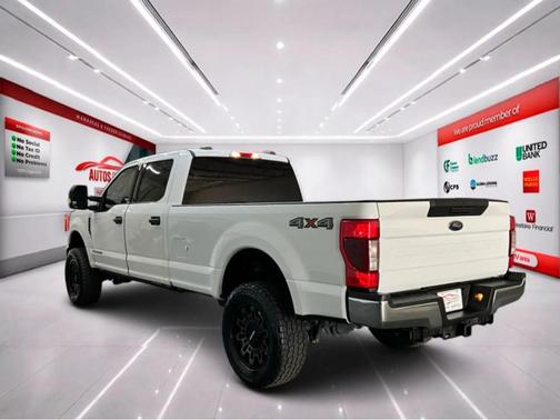 Oxford White 2022 Ford F-250 XLT