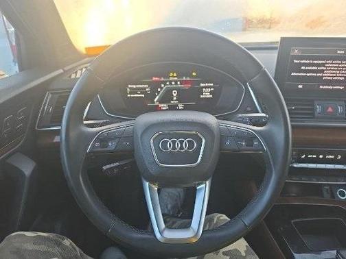 2022 Audi Q5 45 S line Prestige