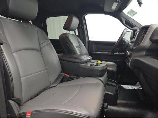 Bright White Clearcoat 2022 RAM 2500 Tradesman