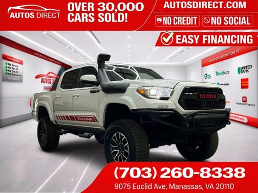 Super White 2019 Toyota Tacoma TRD Sport