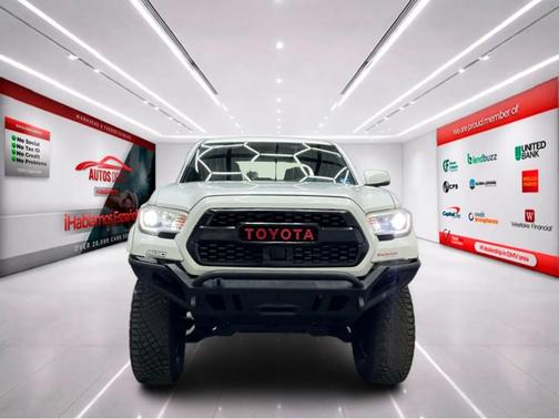 Super White 2019 Toyota Tacoma TRD Sport