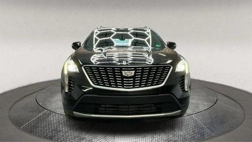 2022 Cadillac XT4 Premium Luxury