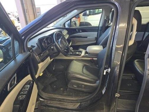 2022 Kia Carnival EX