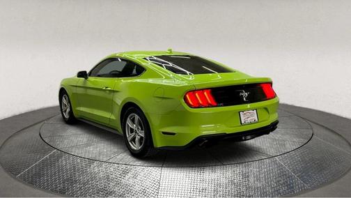 2020 Ford Mustang EcoBoost