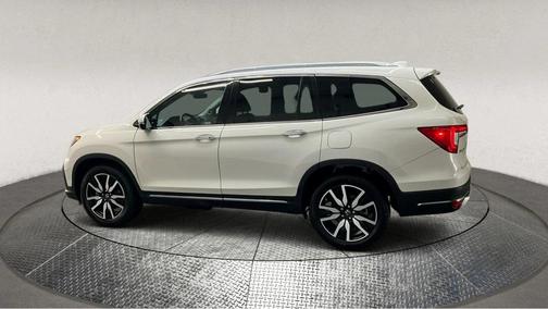 2019 Honda Pilot Touring 7-Passenger