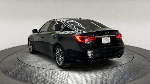 2022 INFINITI Q50 LUXE