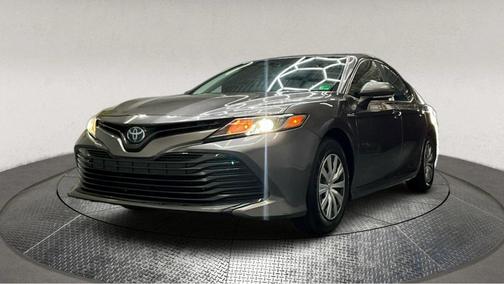 2020 Toyota Camry Hybrid LE