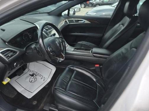 2017 Lincoln MKZ Select