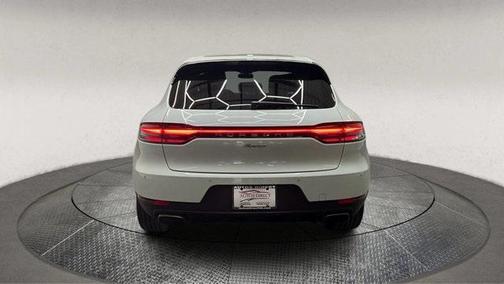 2021 Porsche Macan Base