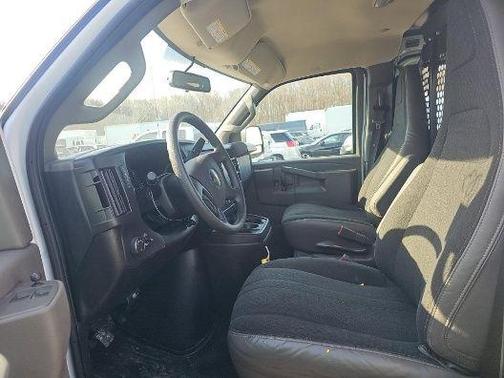 2024 Chevrolet Express 2500 Work Van