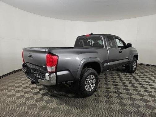 2016 Toyota Tacoma SR5